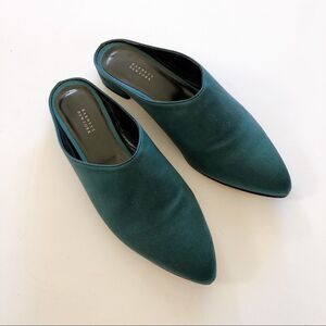Barney’s New York // Beautiful Green Mules // size 38